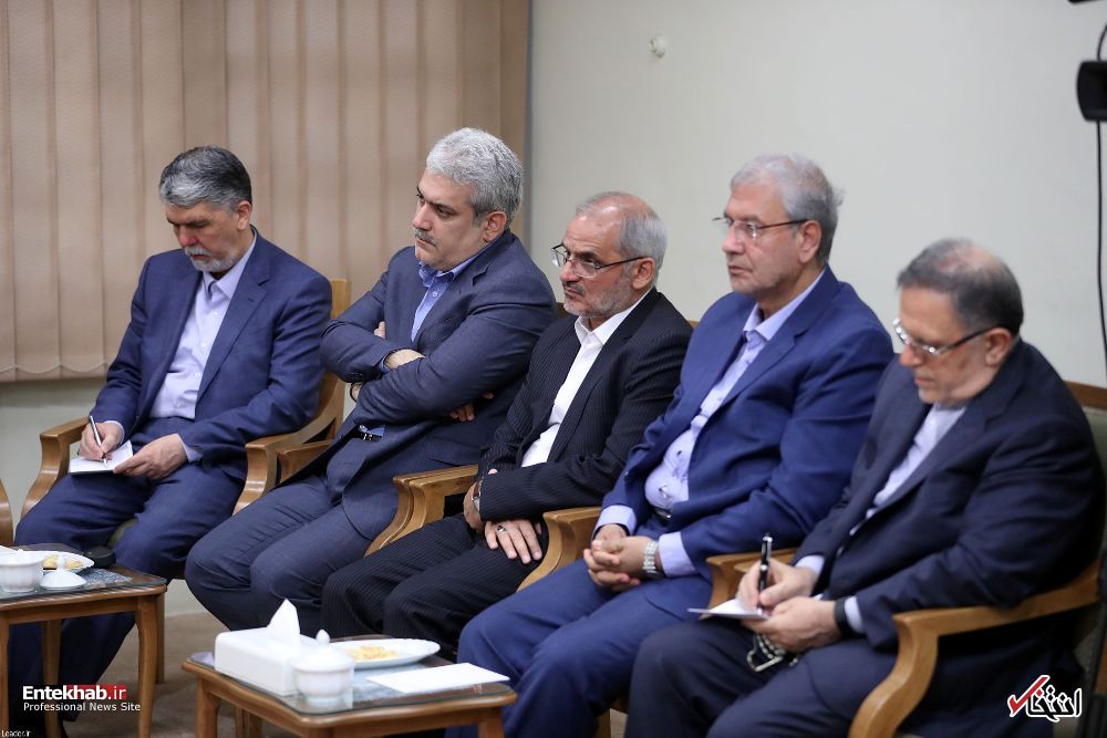 تصاویر : دیدار رئیس‌جمهور و اعضای هیئت دولت با رهبر انقلاب