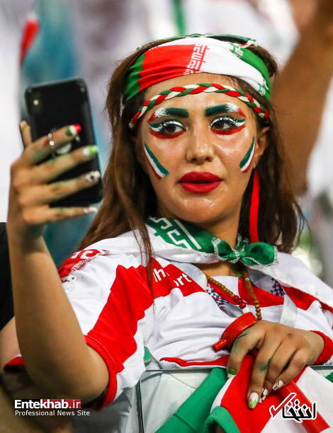 تصاویر : تماشاگران ایرانی دیدار ایران و پرتغال تصاویر : تماشاگران ایرانی دیدار ایران و پرتغال