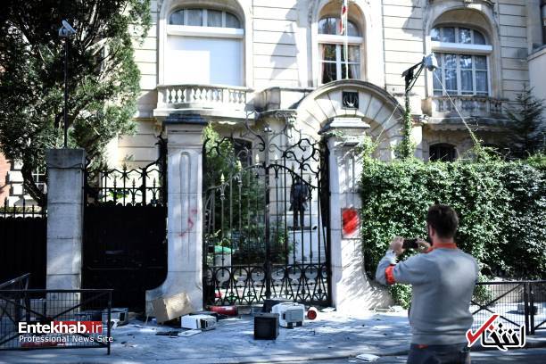 تصاویر : حمله و تعرض به سفارت جمهوری اسلامی ایران در پاریس
