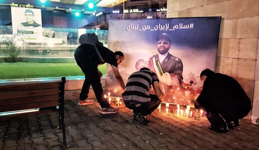 لبنانی ها به یاد شهدای حمله تروریستی اهواز شمع روشن کردند