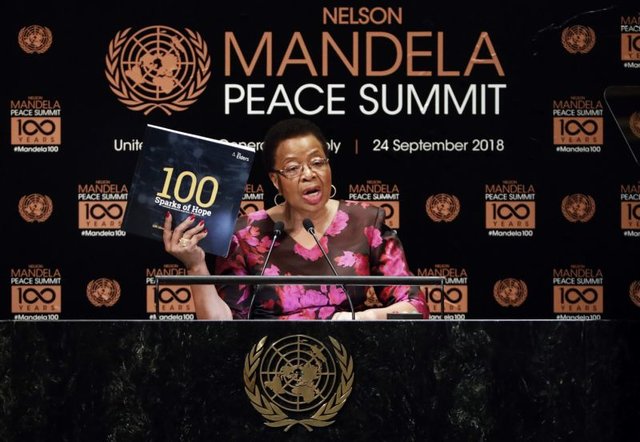 همسر ماندلا: منیت‌ها را کنار گذاشته و به خشونت پایان دهید