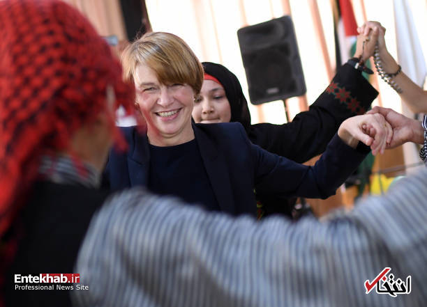تصاویر : لحظات شاد همسر رئیس جمهور آلمان در میان آوارگان فلسطینی
