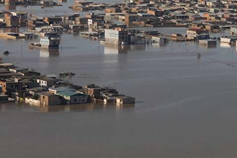 ١٧ کشته و 68 نفر مصدوم بر اثر وقوع سیل در شیراز/ 25 استان درگیر سیلاب شدند/ احتمال طغیان رودخانهها و وقوع سیل در البرز و تهران/ شرایط فوق بحرانی در خوزستان، لرستان و کهگیلویه و بویر احمد/ پیش بینی مجدد بارش سنگین در شیراز/ دادستان شیراز: شهردار در شیراز