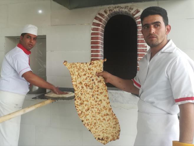 اجرای آزمایشی طرح «نان یارانه‌ای» در برخی استان‌ها از هفته جاری / سهم هر فرد ۲۵۰ گرم نان در روز