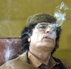 استعفای وزير دادگستري و مقامات ارشد لیبی / هشدار نیروهای مسلح به مردم/ ونزوئلا: قذافي هنوز در ليبي است / پسر قذافی: تظاهرکنندگان، معتادند!