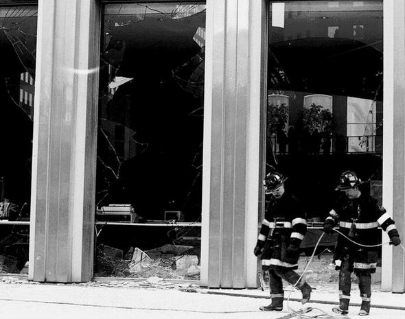 تصاویر : اولین حمله القاعده به برج‌های دوقلو