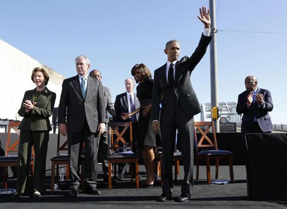 تصاویر : اوباما و بوش در راهپیمایی