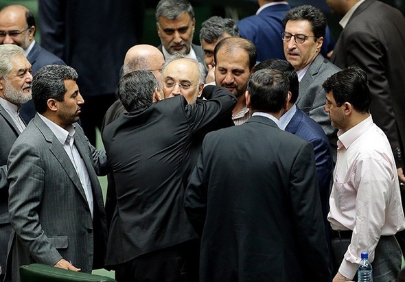 تصاویر : ظریف و صالحی در صحن مجلس