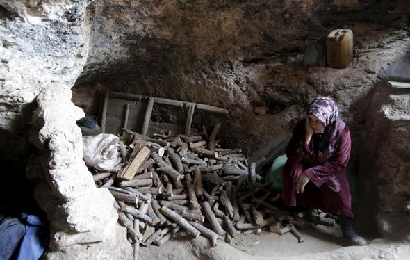 تصاویر : غارنشینی مردم جنگ‌زده در سوریه