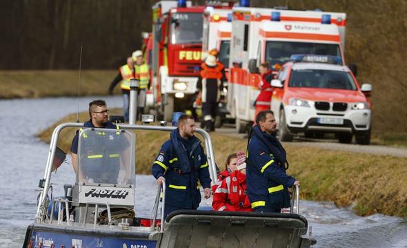 تصاویر : برخورد دو قطار در آلمان با چندین کشته