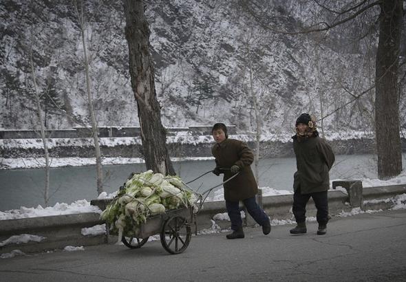 تصاویر : زمستان در بسته‌ترین کشور جهان