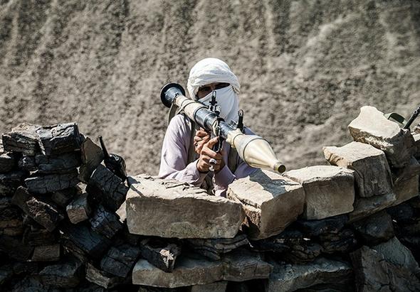 تصاویر : رنجرهای ناجا با لباس مبدل اشرار