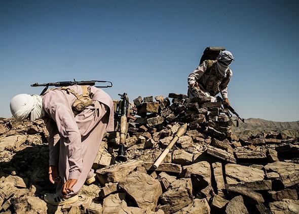 تصاویر : رنجرهای ناجا با لباس مبدل اشرار