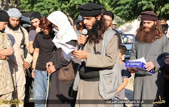تصاویر : داعش به جان تندیس‌های پالمیرا افتاد