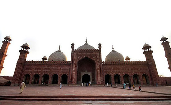 مسجد پادشاهی لاهور، مسجدی به قدمت مغولی
