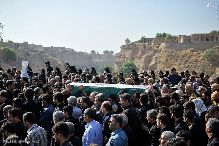 عکس:مراسم تشییع پیکر حمید مختاربند شهید مدافع حرم