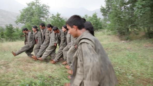 تصاویر : آموزش زنان در اردوگاه «پ‌ک‌ک»