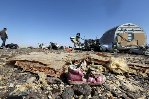 تصاویری جدید از بقایای هواپیمای سقوط کرده روسی