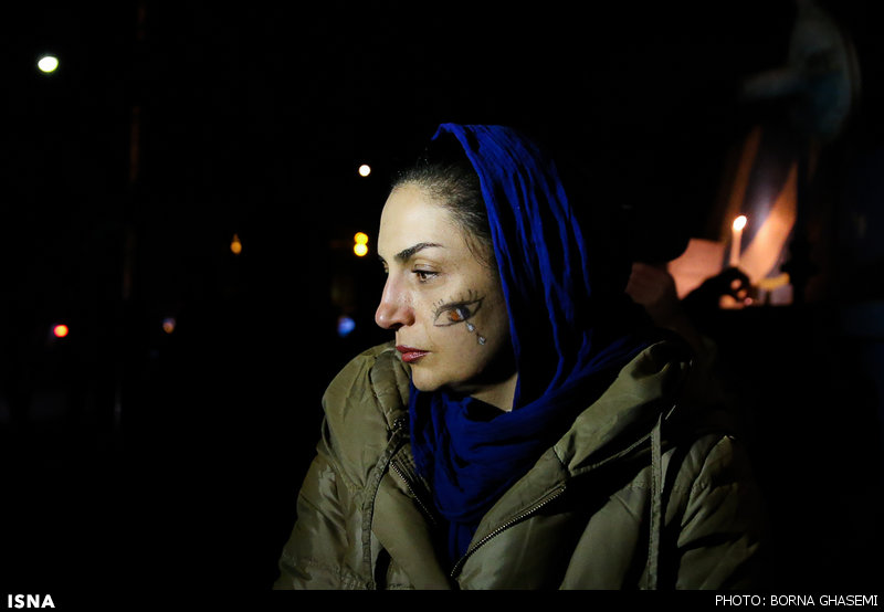 تصاویر: هم‌دردی جمعی از ایرانیان با قربانیان حملات تروریستی در فرانسه
