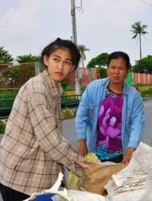 رفتار ملکه زیبایی تایلند با مادر فقیرش + تصاویر