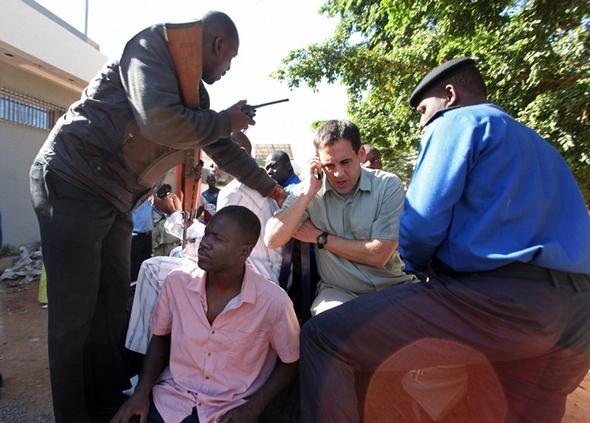 تصاویر : گروگانگیری در پایتخت مالی