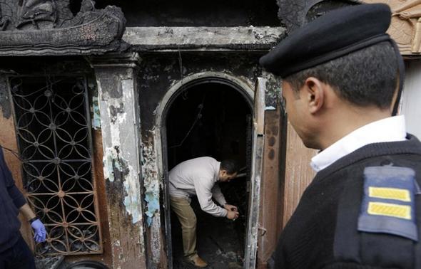 تصاویر : آتش‌سوزی عمدی در قاهره با 18 کشته