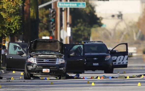 تصاویر : تیراندازی مرگبار در کالیفرنیا