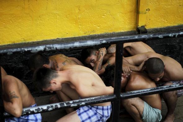 تصاویر : السالوادور ؛ دنیای جنایتکاران