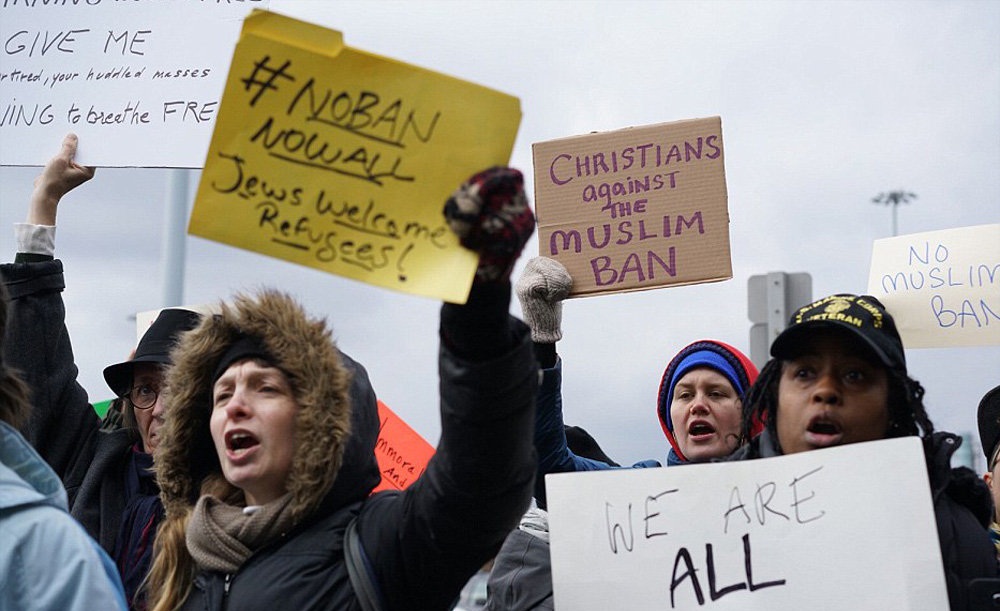 تصاویر :اعتراض به ممنوعیت ورود مسلمانان به آمریکا‎