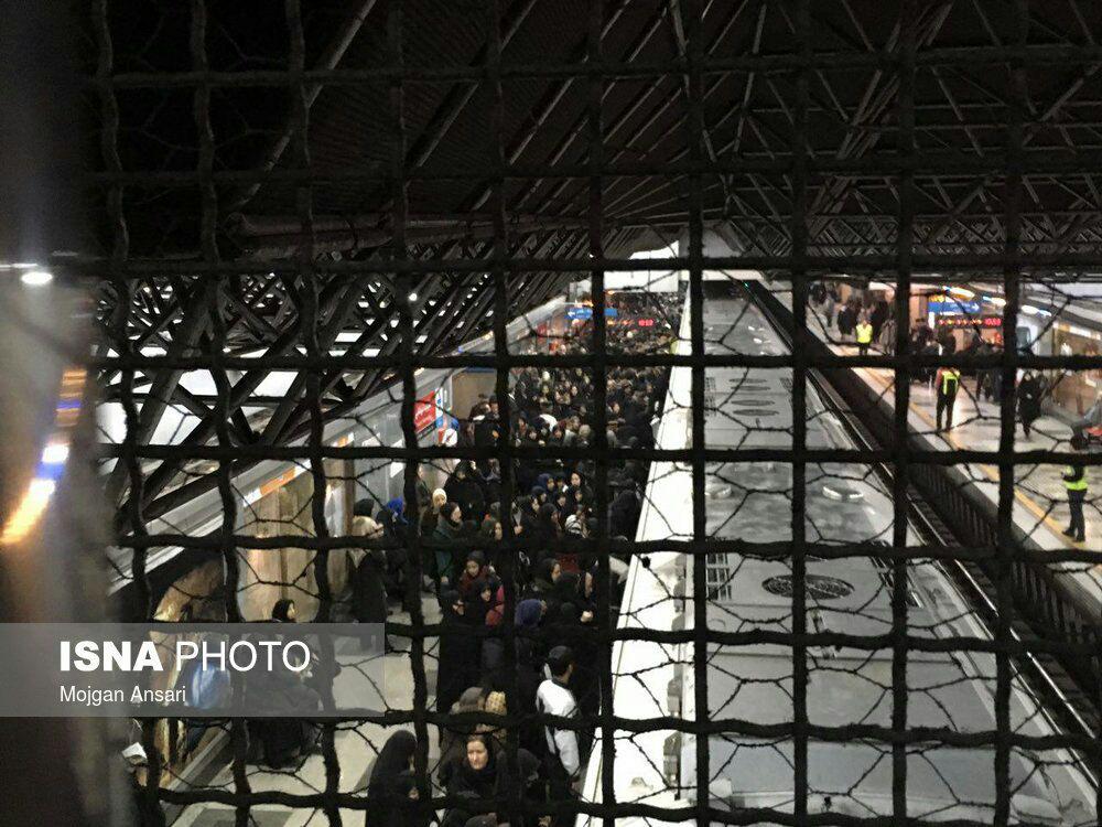 عکس/ازدحام مسافران در خط يك مترو بسمت بهشت زهرا