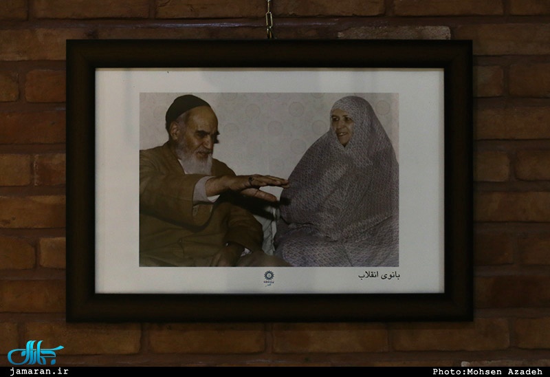 عکس/امام خمینی در کنار همسرشان، بانوی صبور انقلاب