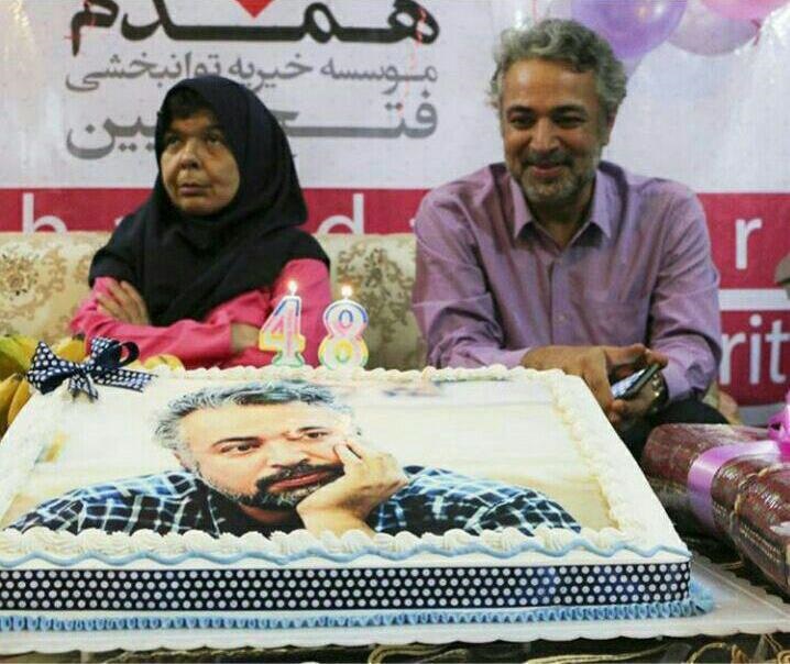 عکس/جشن تولد ۴۸ سالگی مرحوم حسن جوهرچی در یک مرکز خیریه در مشهد
