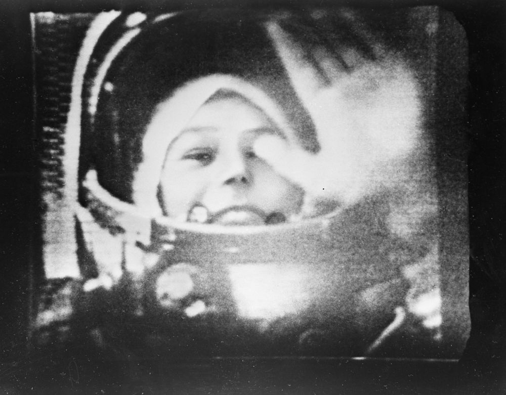 تصاویر : اولین زنی که پا به فضا گذاشت
