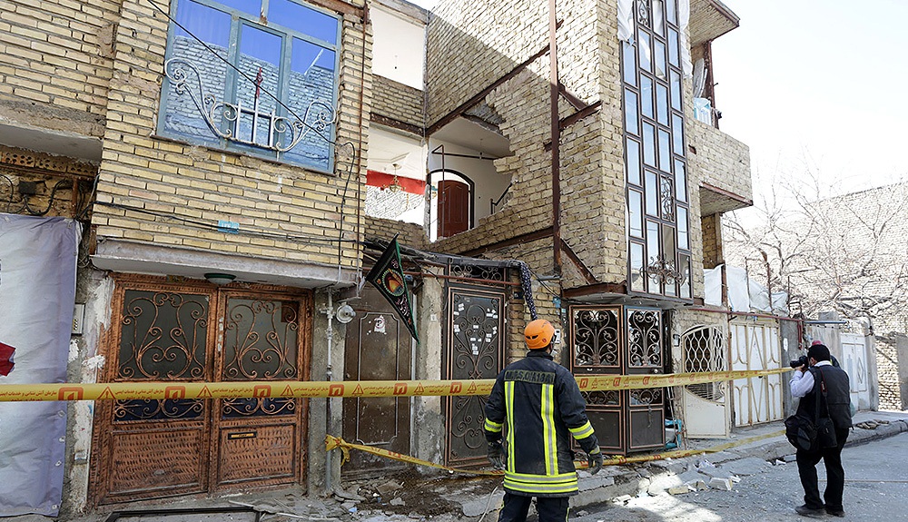 تصاویر : انفجار منزل مسکونی در بلوار طبرسی مشهد