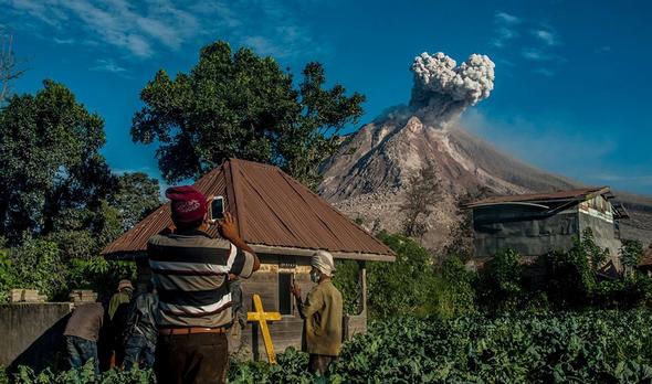 تصاویر : بلایی که آتشفشان سر اندونزی آورد