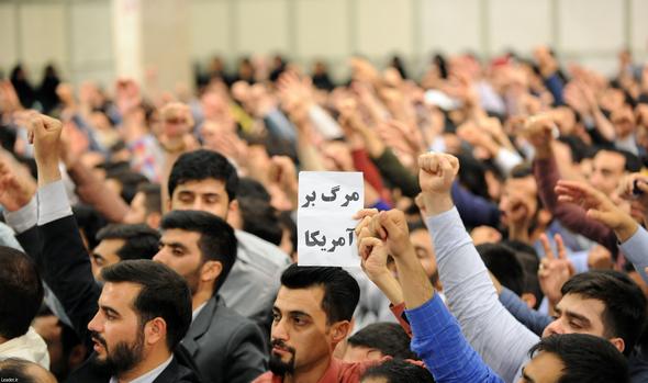 تصاویر : دیدار جمعی از دانشجویان با رهبر معظم انقلاب
