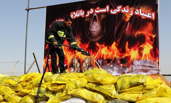 تصاویر : امحاء 5500 کیلو مواد مخدر در شیراز