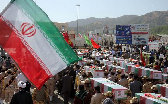تصاویر : ورود پیکرهای ۳۱ شهید دفاع مقدس به ایران