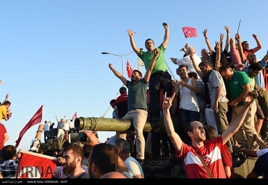 پایان کودتای نظامی نافرجام در ترکیه/ تصاویر