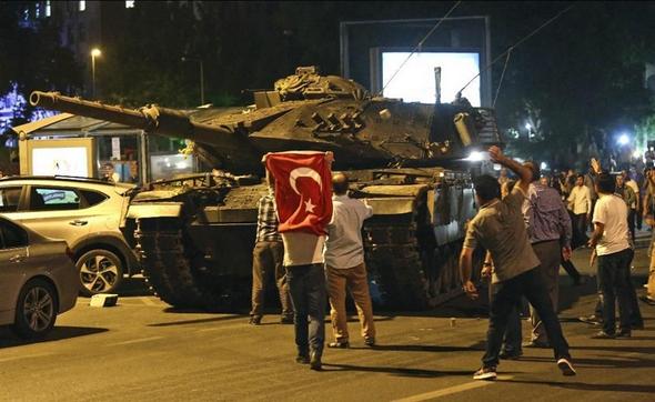 تصاویر : شبِ کودتا در ترکیه