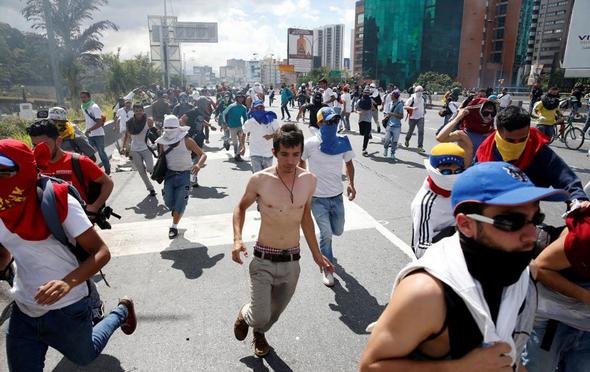 تصاویر : تظاهرات ضد دولتی در ونزوئلا