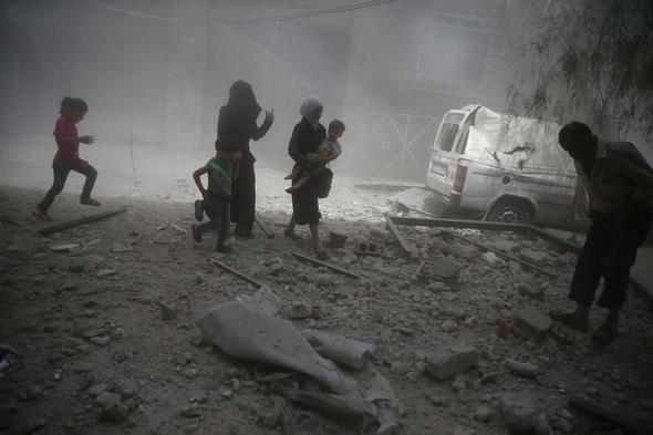 تصاویر : زندگی کودکان دمشقی زیر حملات هوایی