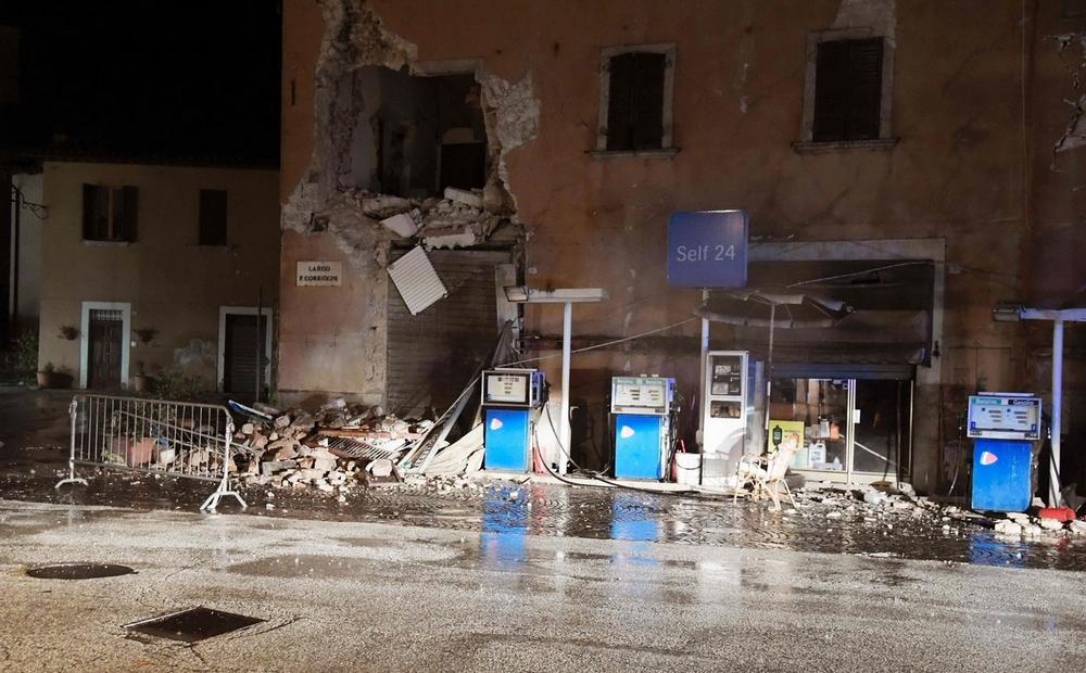 تصاویر : زمین لرزه شدید در مرکز ایتالیا