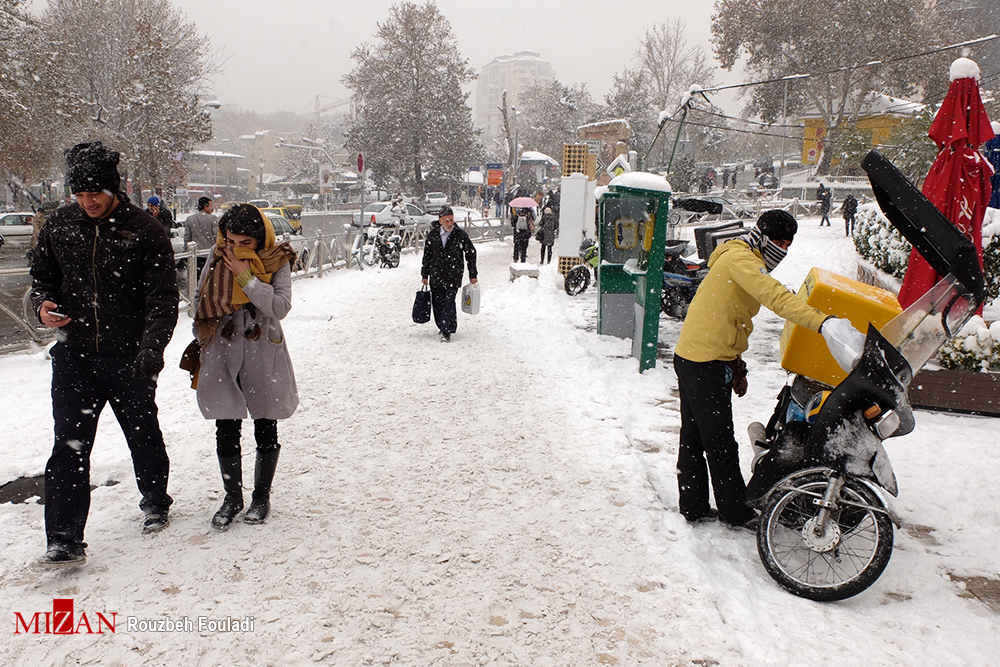 جمعه تهران برف می بارد/ گروههای حساس به آلودگی هوا از یکشنبه تهران را ترک کنند