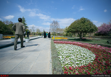تصاویر/ باغ گلهای شهر اصفهان