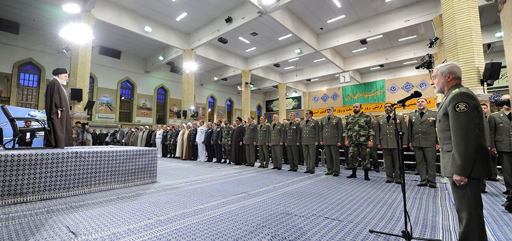 تصاویر : دیدار فرماندهان و کارکنان ارتش با رهبر انقلاب