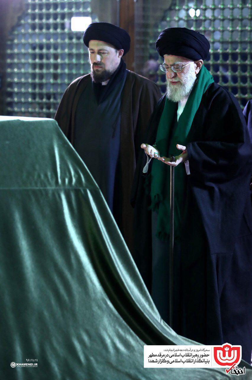 حضور رهبر معظم انقلاب بر سر مزار آیتالله هاشمی رفسنجانی +تصاویر حضور رهبر معظم انقلاب بر سر مزار آیتالله هاشمی رفسنجانی +تصاویر