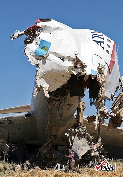 تصاویر سقوط هواپیما در خرم آباد تصاویر سقوط هواپیما در خرم آباد