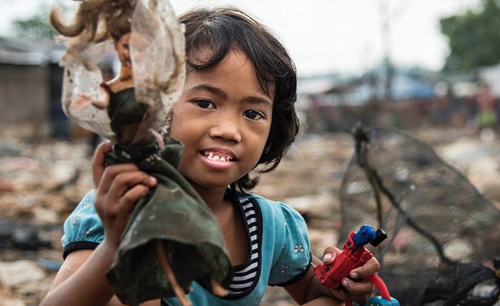 تصاویر : زندگی در میان زباله ها در جاکارتا‎