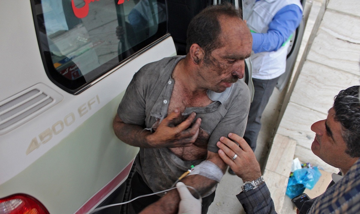 تصاویر : خارج کردن مصدومین و اجساد شماری از جانباختگان حادثه معدن یورت